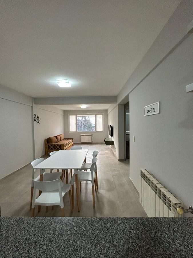 Departamento Amplio Y Comodo Cerca Del Centro Сан Карлос де Барилоче Екстериор снимка